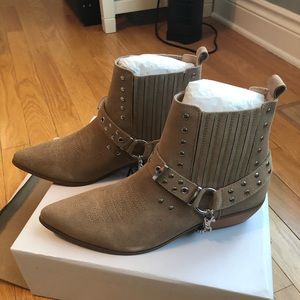 Nude Western Booties